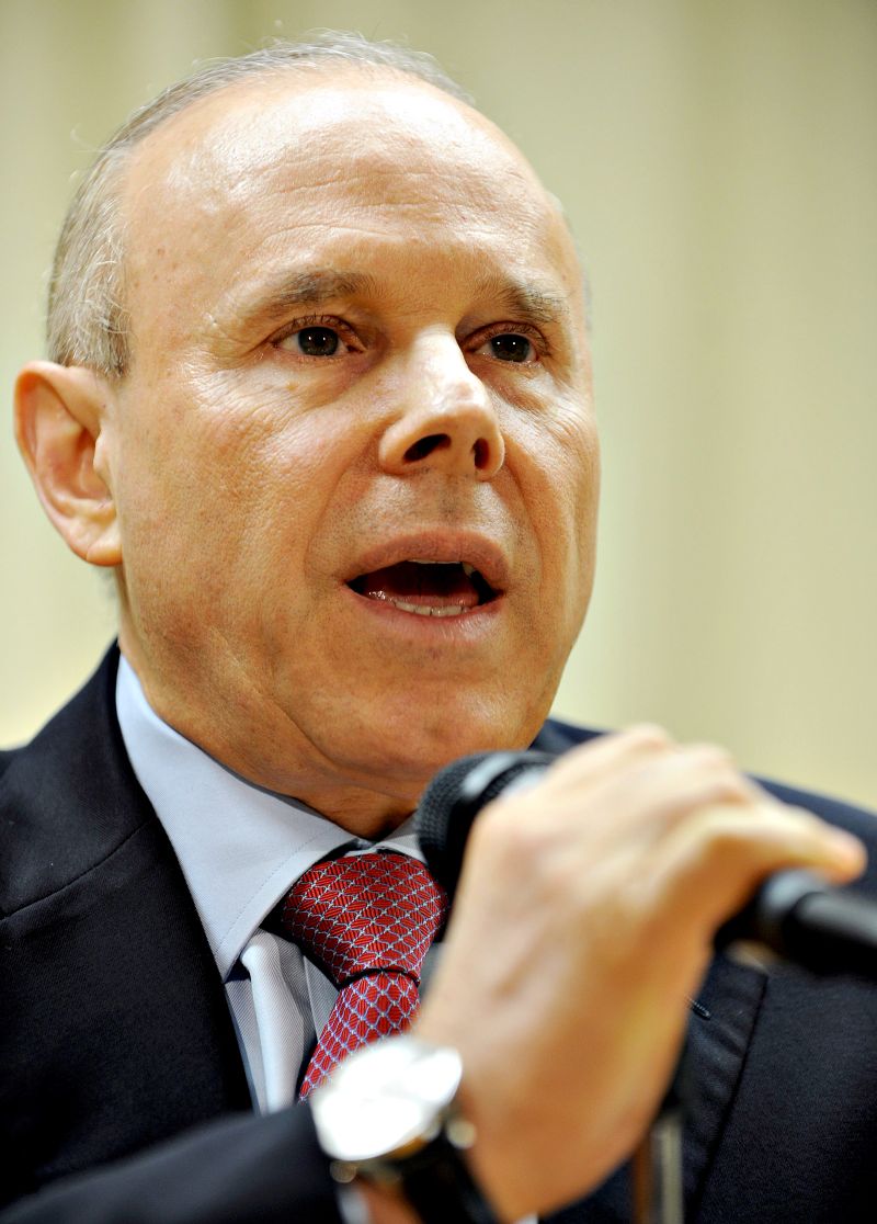 Guido Mantega: ministro promete continuar a desonerar folha | EvaristoSa/AFP