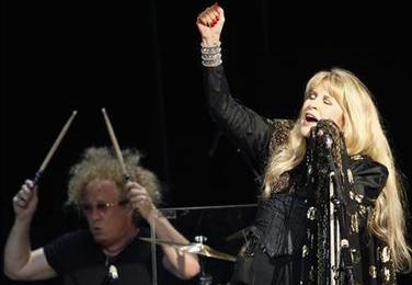 Fleetwood Mac volta à estrada no ano que vem | Reuters