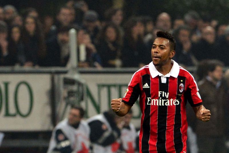 Robinho atuou como titular ontem na goleada sobre o Pescara | Giuseppe Cacace/ AFP