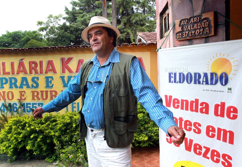 Nilton Kalunga, dono de imobiliária: movimento intenso | Givaldo Barbosa / Agência O Globo