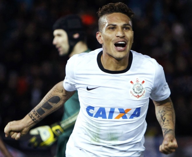 Guerrero vibra com gol que deu o Mundial ao Timão |