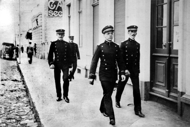 Fundada em novembro de 1911, a Guarda Civil de Curitiba prestou seus serviços até 1964, quando foi extinta pela revolução militar. Foto 1911 |