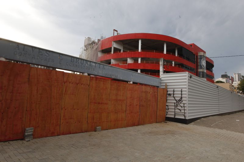 Câmara vai discutir hoje a proposta de reajuste do repasse do potencial construtivo para a reforma da Arena | Marcelo Elias/ Gazeta do Povo