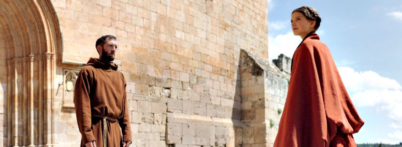 O francês Vincent Cassel vive o frade capuchinho Ambrosio, dividido entre a vocação e a tentação | Divulgação