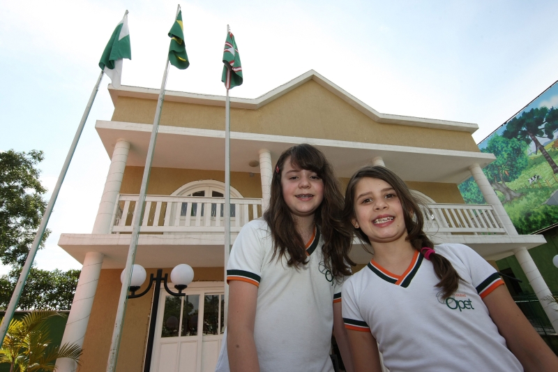 Celena Müller (à dir.) e Luana Karam: eleitas com 133 votos, elas tomam posse como vice e prefeita da Cidade Mirim em março | Ivonaldo Alexandre/ Gazeta do Povo