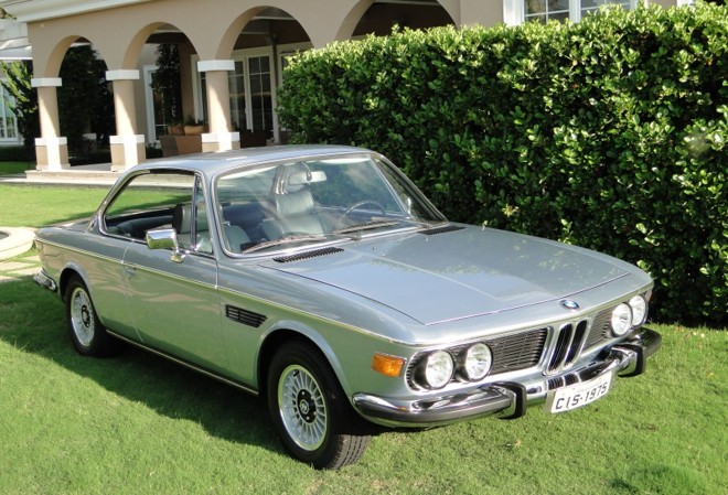 Setembro: BMW 3.0 CSI 1975 |