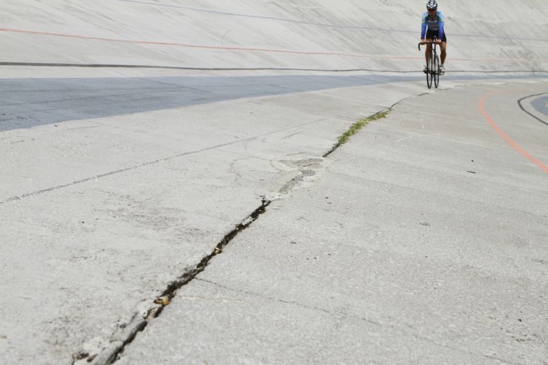 Velódromo do Jardim Botânico recebe hoje o Campeonato Paranaense de Ciclismo, com previsão de pouco público | Roberto Dziura Jr/ Gazeta do Povo