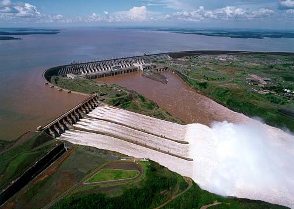 A usina de Itaipu nasceu nos laboratórios da UFPR | Arquivo / Gazeta do Povo