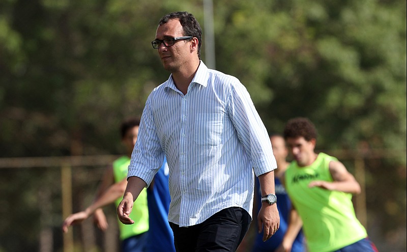 Alex Brasil seguirá no Paraná por pelo menos mais um ano | Walter Alves / Agência de Notícias Gazeta do Povo