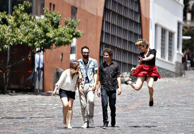 Os quatro atores mais bem votados pela comissão do Gralha Azul em 2012 no Largo da Ordem: cada um com seu estilo, eles são comprometidos com o teatro | Fotos: Jonathan Campos/Gazeta do Povo