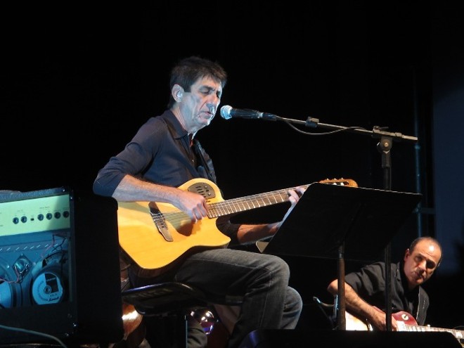 Os fãs acompanharam as músicas e cantaram junto com o artista durante toda a apresentação | 