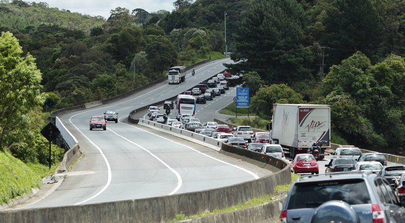 Tráfego na BR-376 deve ficar alto, pelo menos, até a noite deste domingo | Daniel Castellano / Agência de Notícias Gazeta do Povo