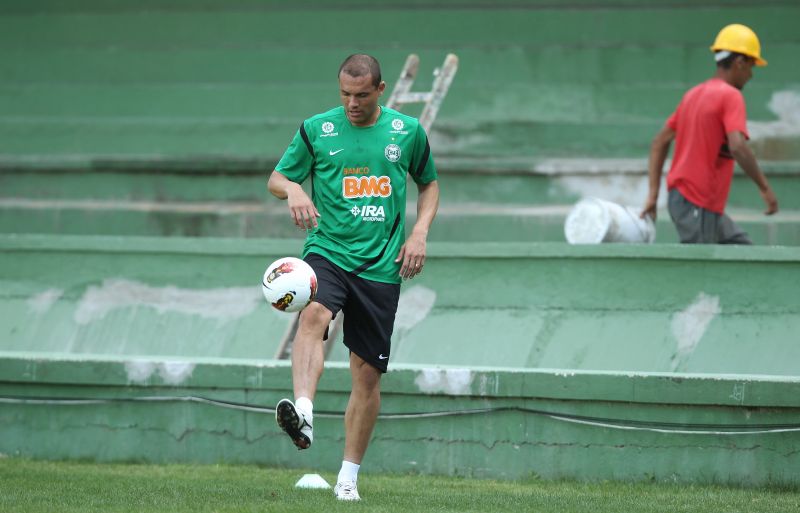 O atacante Marcel fez cinco gols em 30 jogos em 2012 | Hugo Harada / Gazeta do Povo