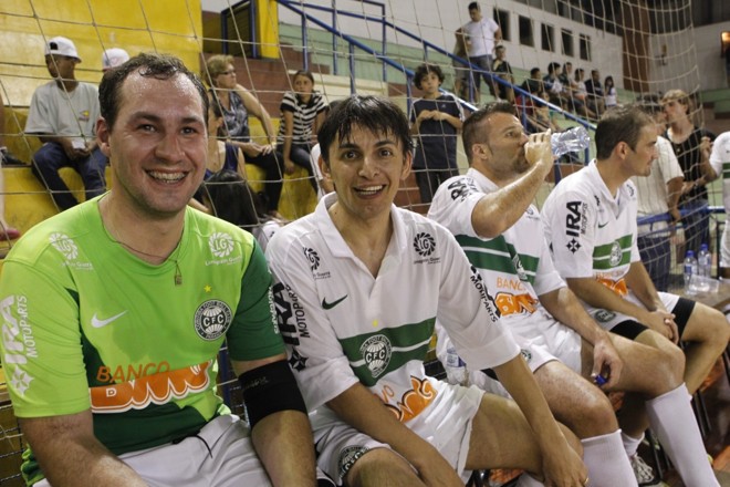 Momento de foto no banco de reservas |