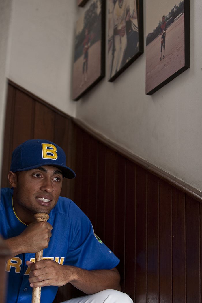 Leonardo Reginatto, 22 anos, começou no beisebol por influência de uma vizinha japonesa. Hoje, joga nos EUA | Marcelo Andrade / Gazeta do Povo
