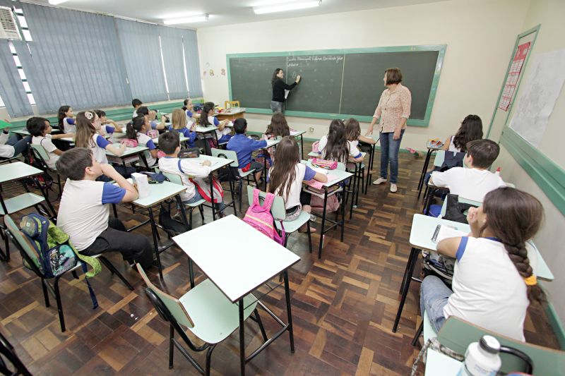 Das 51 escolas municipais de Foz do Iguaçu, a pior tem 65% dos alunos com nível adequado de aprendizado | Christian Rizzi / Gazeta do Povo