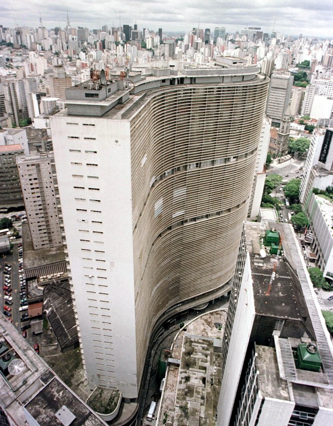 O edifício Copan, em São Paulo. Projetado por Niemeyer em 1951 | 