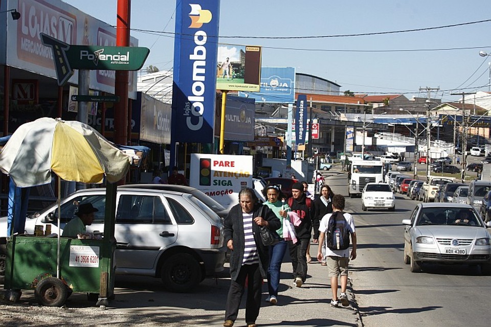 Estrada da Ribeira, em Colombo, receberia melhorias na obra do Corredor Metropolitano | Henry Milléo / Agência de Notícias Gazeta do Povo