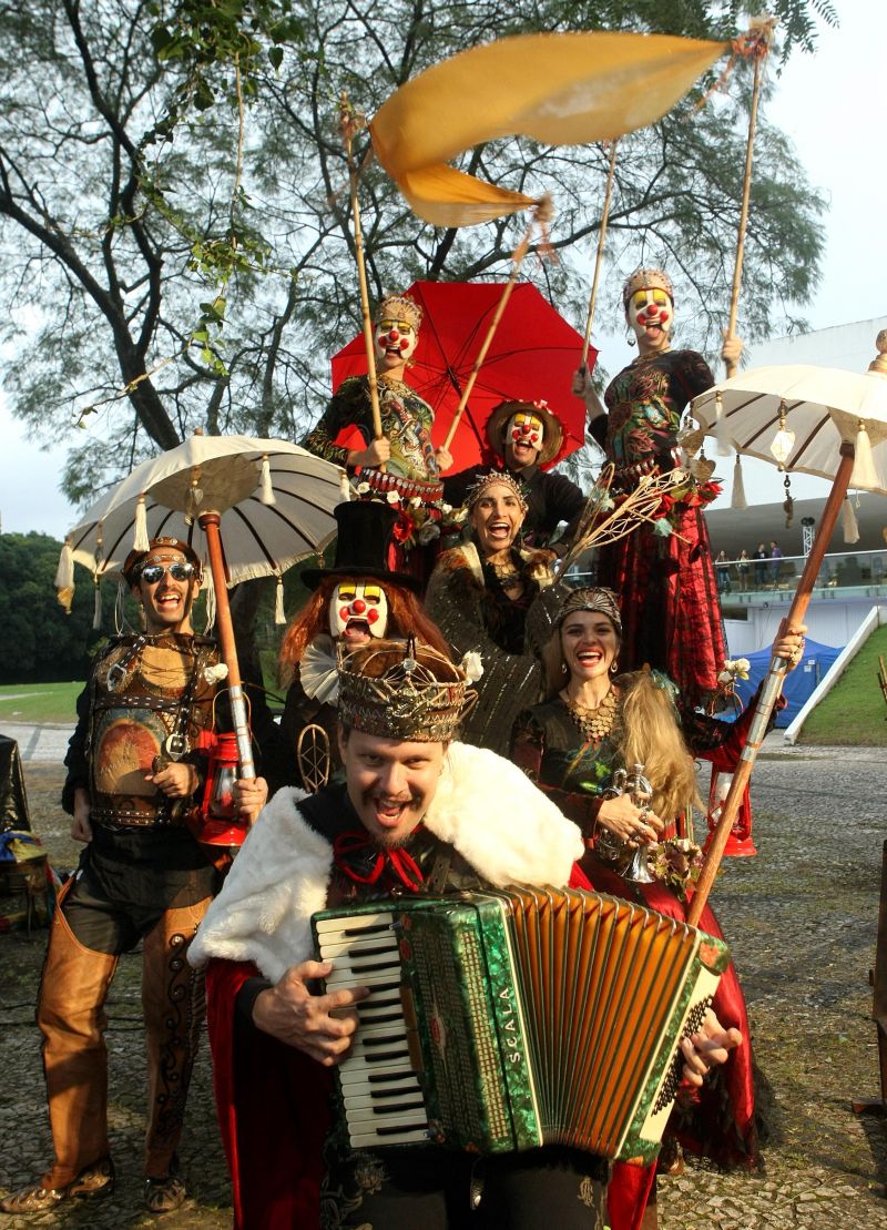 Sua Incelença, Ricardo III, de Gabriel Villela, fez chanchada da tragédia sanguinolenta de Shakespeare | Hugo Harada/Gazeta do Povo