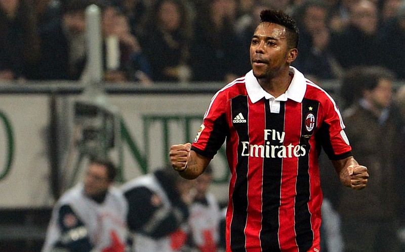 Robinho pode trocar o rubro-negro do Milan pelo rubro-negro do Flamengo | Giuseppe Cacace / AFP