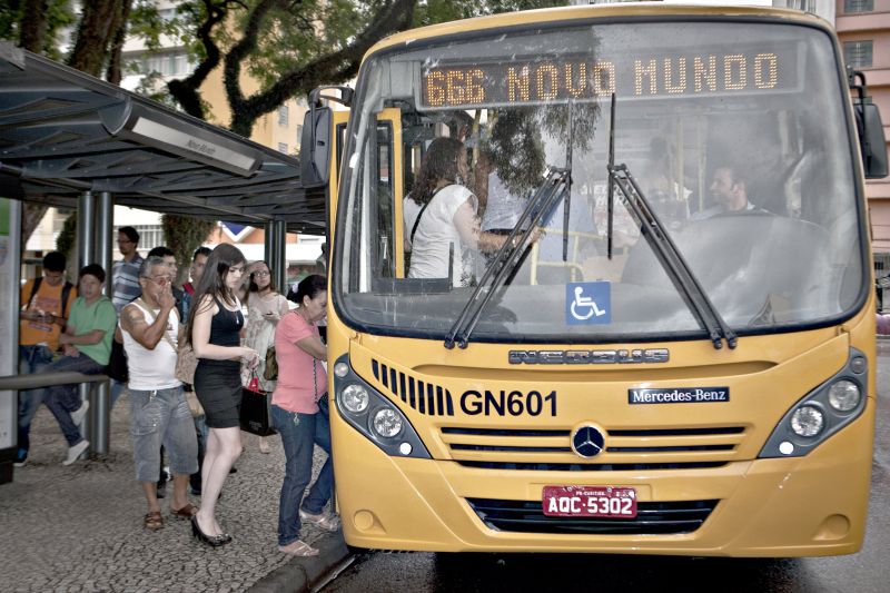 Linha Novo Mundo, número 666: fiasco duplo | Marcelo Andrade/Gazeta do Povo