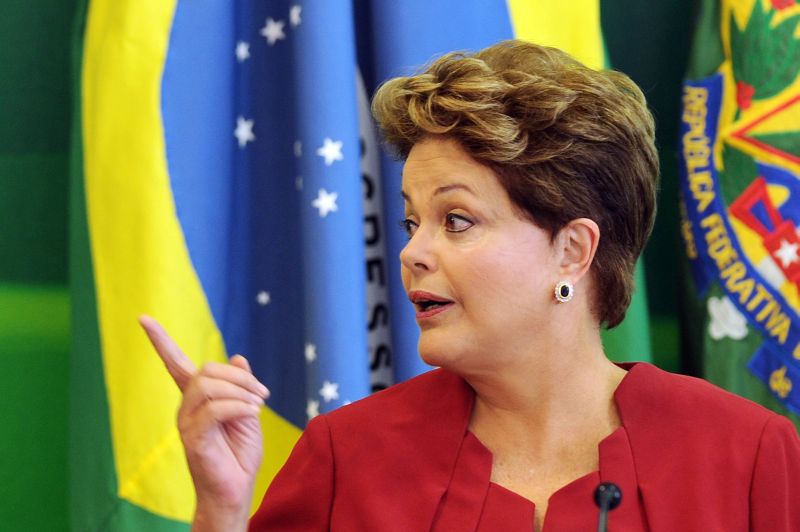 Dilma: ordem é usar o modelo de licitação em que o projeto e a obra ficam sob responsabilidade de uma mesma empreiteira | Evaristo Sá/Afp