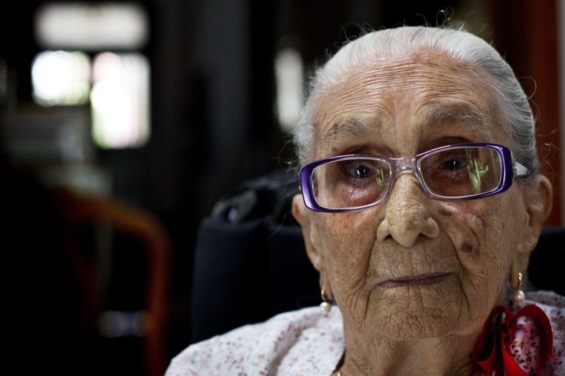 Dona Canô ficou internada por seis dias e na sexta-feira recebeu alta | Eduardo Knapp/ Folhapress