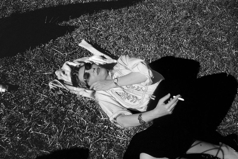 Textos de ficção da escritora começaram a ser gerados na imprensa, como a sua receita caseira para matar baratas | Fotos: Divulgação/ Editora Rocco