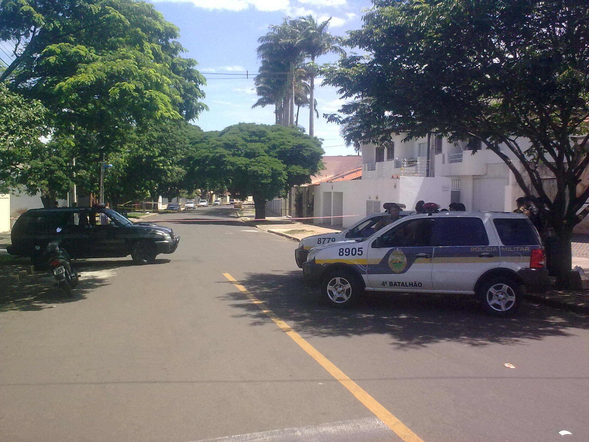 Polícia Militar isolou a área onde foram deixados os pacotes | William Kayser