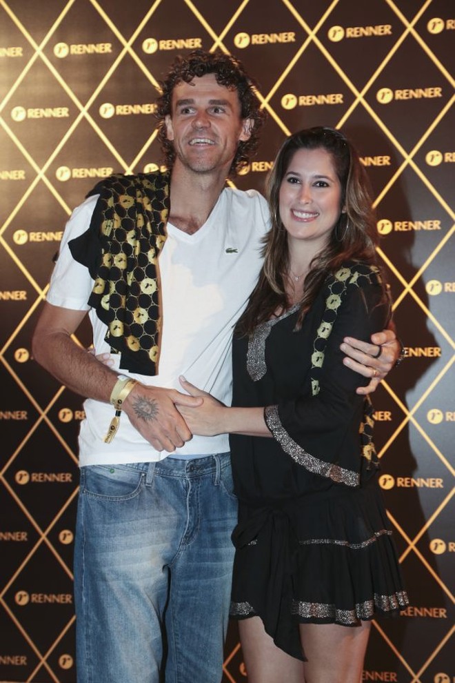 Guga Kuerten com a mulher Mariana Soncini | 