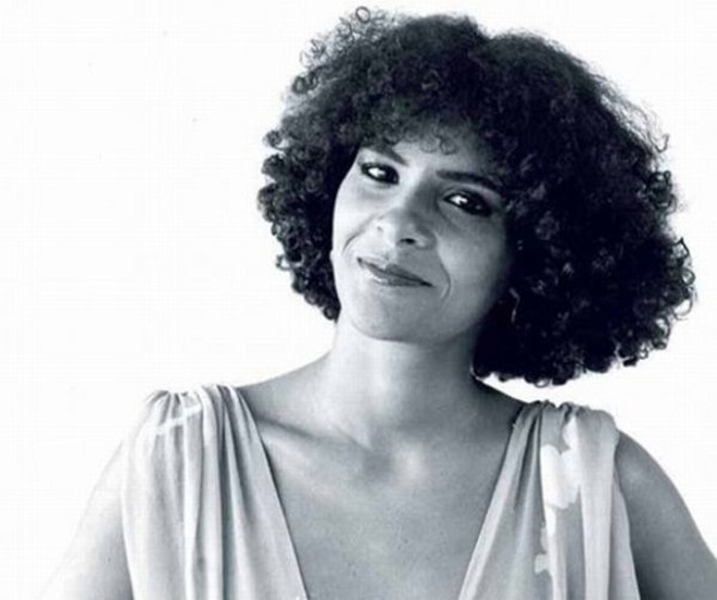 Marina: difuculdade com o cabelo crespo ganhou capítulo |