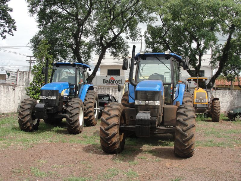 Tratores foram comprados com dinheiro do tráfico | Luiz Carlos da Cruz/ Gazeta do Povo