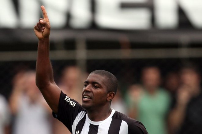 Laércio foi o autor do único gol da partida | 