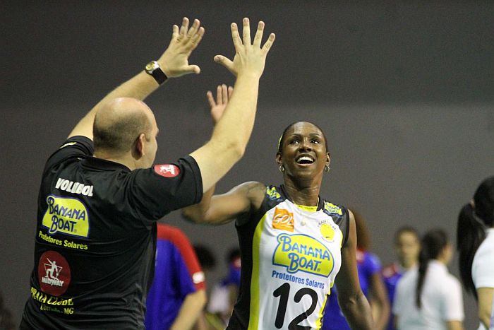 Cubana Yusleyni Herrera, do Praia Clube (MG), foi a maior pontuadora da primeira rodada da Superliga, com 154 pontos | Divulgação CBV