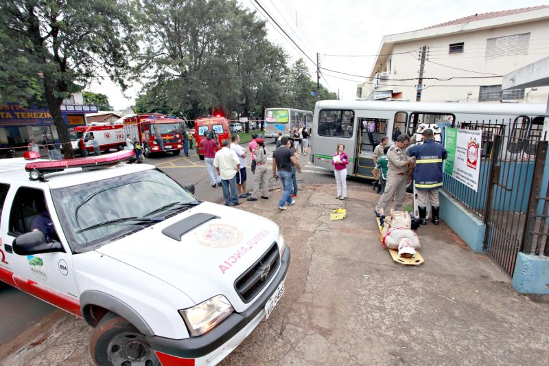 Freada brusca causou batida ontem de manhã | Douglas Marçal/O Diario do Norte de Maringa