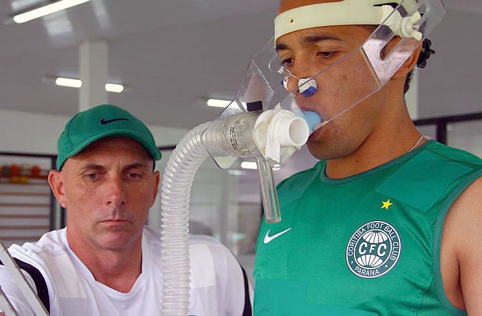 Meia Rafinha é avaliado pelo fisiologista do Coritiba: até o fim da semana, jogadores farão avaliações médicas e físicas | Divulgação Coritiba