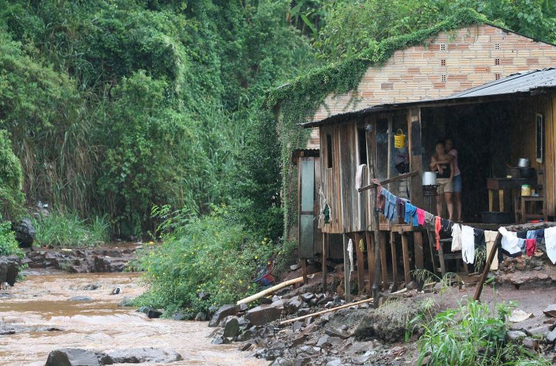 Favelas da cidade registraram alto índice de mortes violentas entre fevereiro e março | Christian Rizzi/Gazeta do Povo
