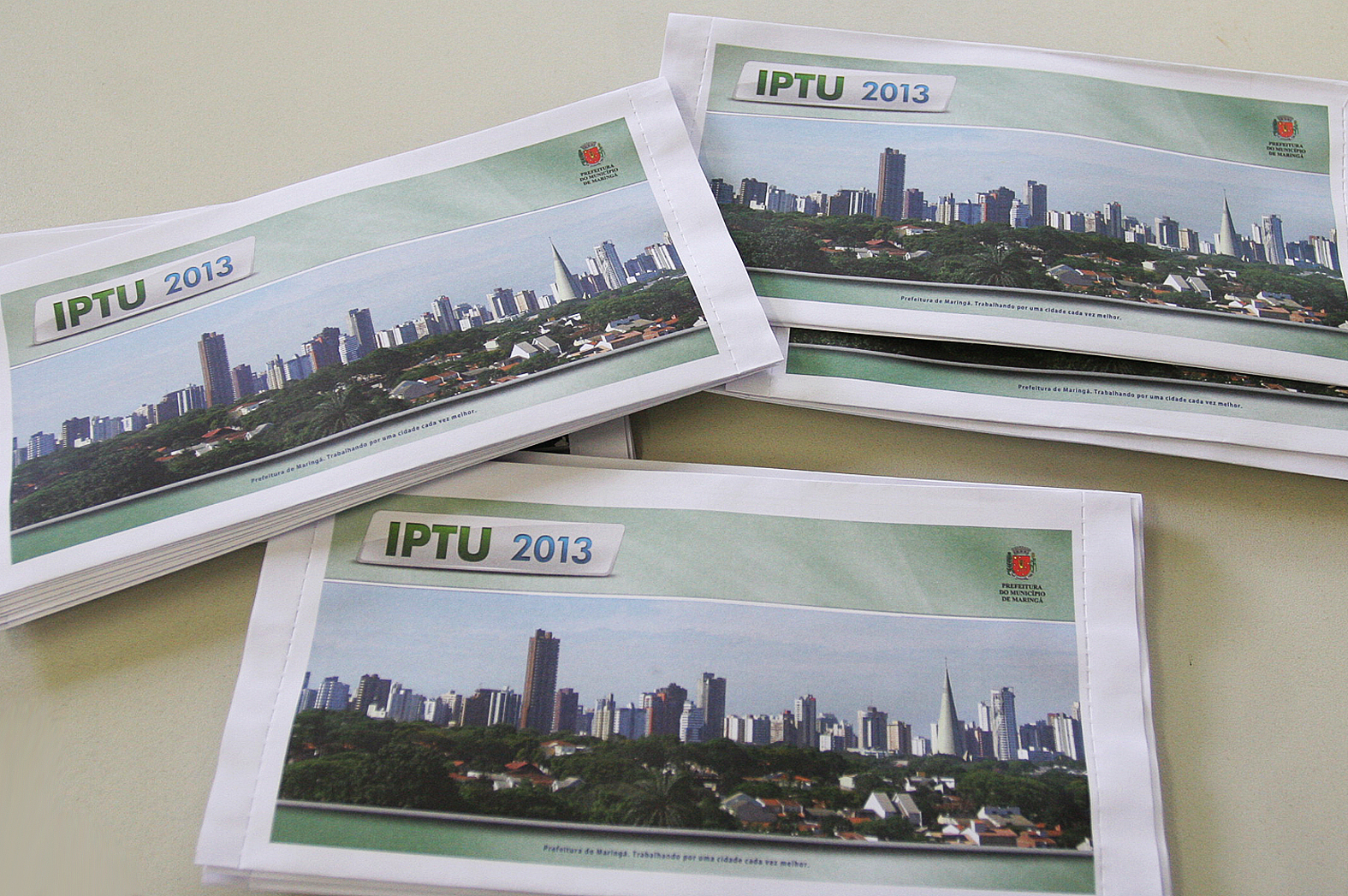 Guias serão distribuídas pelos Correios até 20 de janeiro. Depois, podem ser retiradas na Prefeitura ou pelo site do Município | Divulgação/PMM