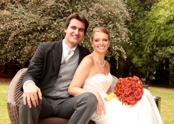 Driano Marsili e Birgit Keller selaram os laços de matrimônio no último sábado na Maison Barigui em cerimônia realizada no final da manhã, que teve almoço preparado pela chef Gabriela Carvalho e festa até a noite | Vimo Fotografias