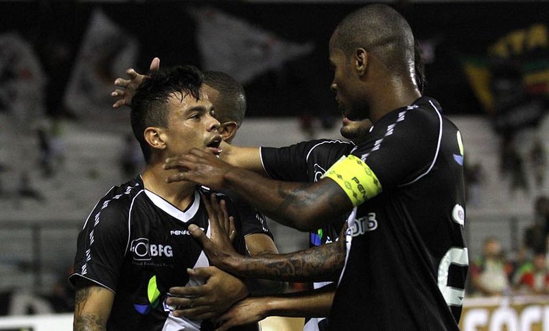 Bernardo fez o primeiro do Vasco contra o Macaé | Marcelo Sadio / vasco.com.br