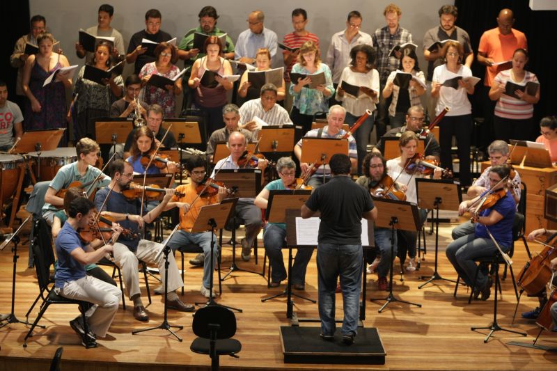 Camerata Antiqua ensaia com o maestro convidado Juan Manuel Quintana, da Argentina, que rege as obras de Georg Friedrich Händel (1685-1759) | Aniele Nascimento/Gazeta do Povo