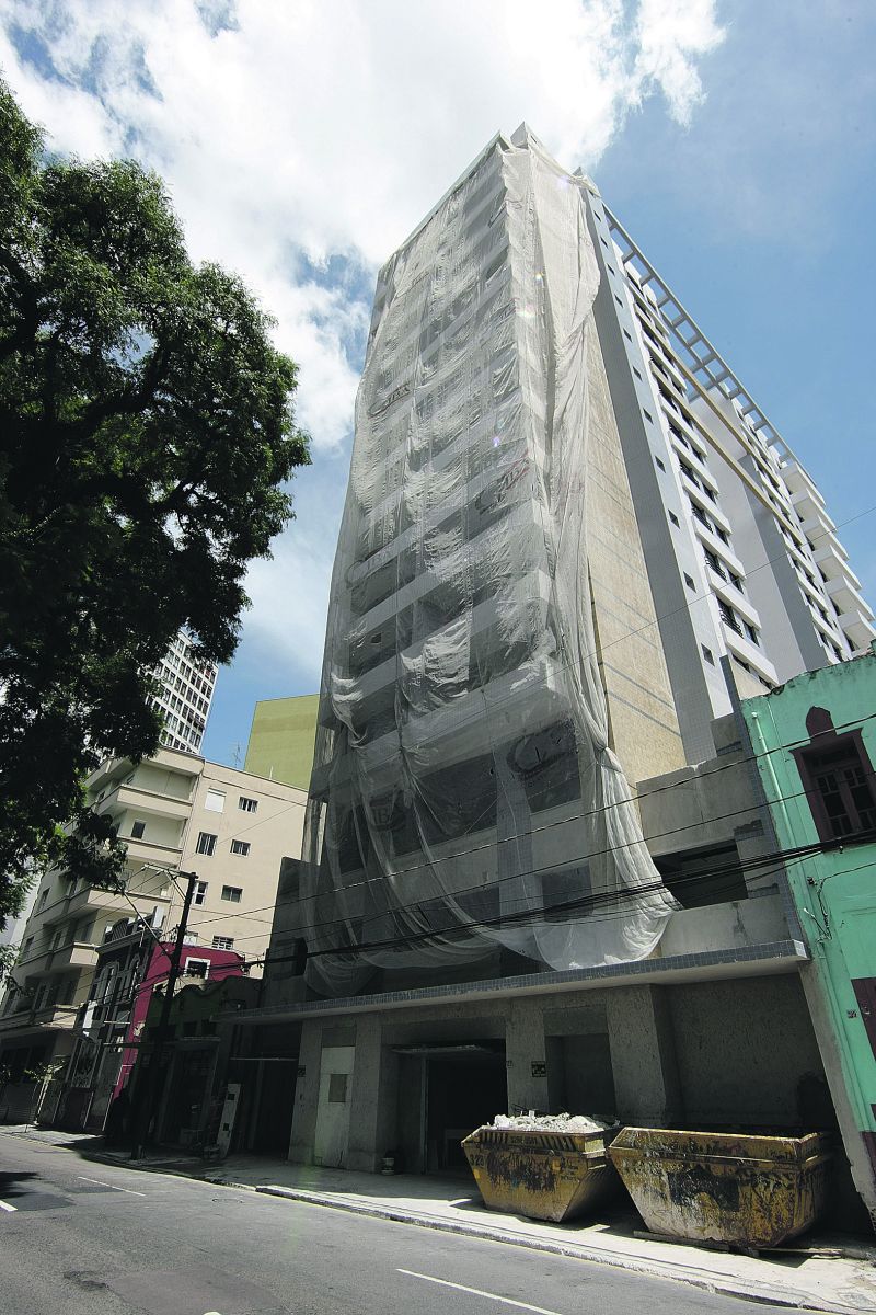 O Tour Garden foi construído com o investimento direto dos condôminos. Valor de cada unidade pode ficar até 30% menor que compra convencional | Ivonaldo Alexandre/ Gazeta do Povo