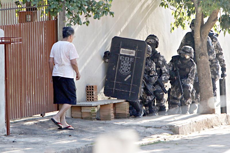 Mãe da ex-mulher do mototaxista foi liberada às 18h30 de quinta-feira (10) | Albari Rosa/ Gazeta do Povo