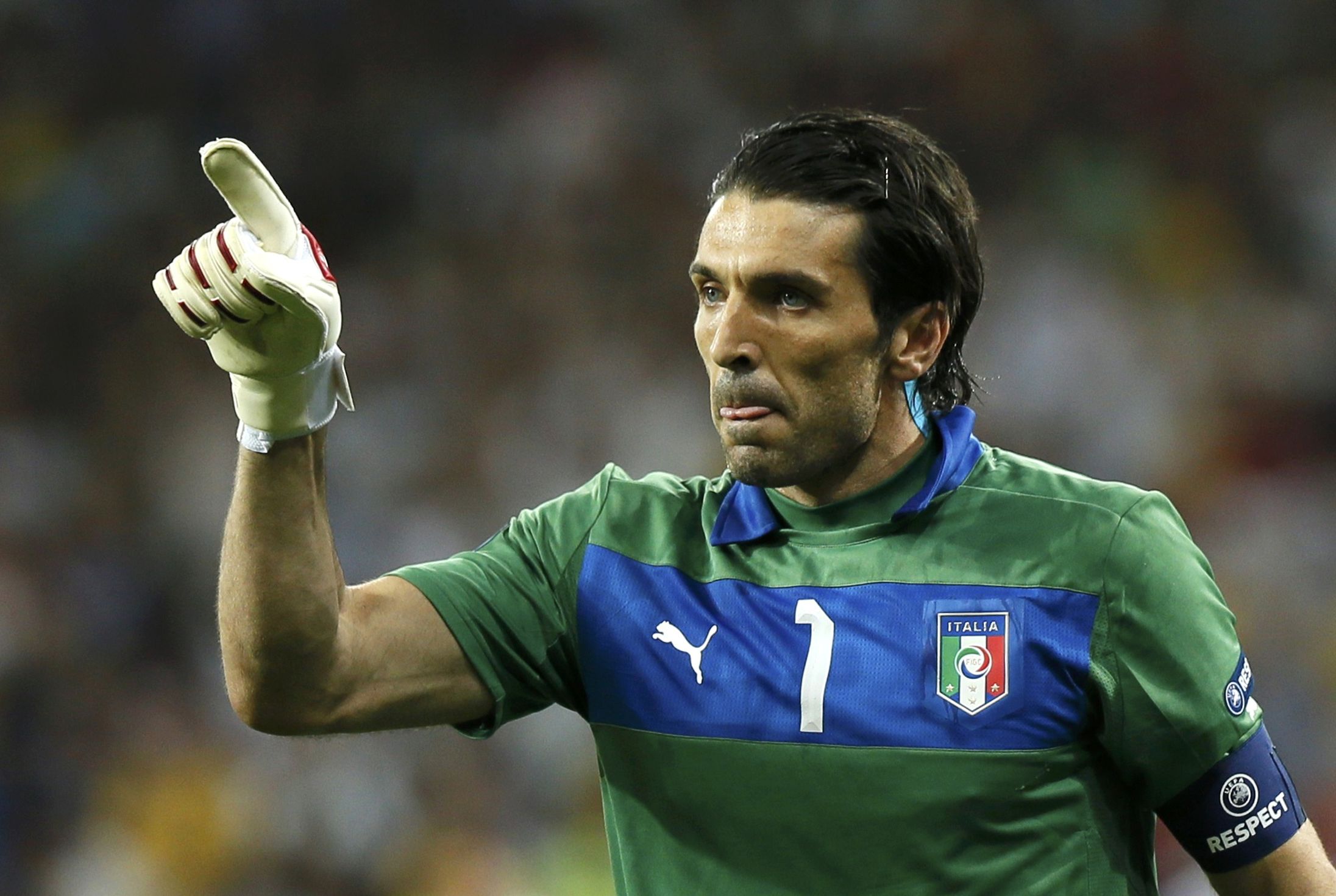 Buffon fica na Juventus até 2015 | Reuters
