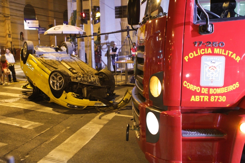 Os acidentes de trânsito ocupam a 4ª posição entre os inimigos da longevidade no país | Roberto Dziura Jr/ Arquivo