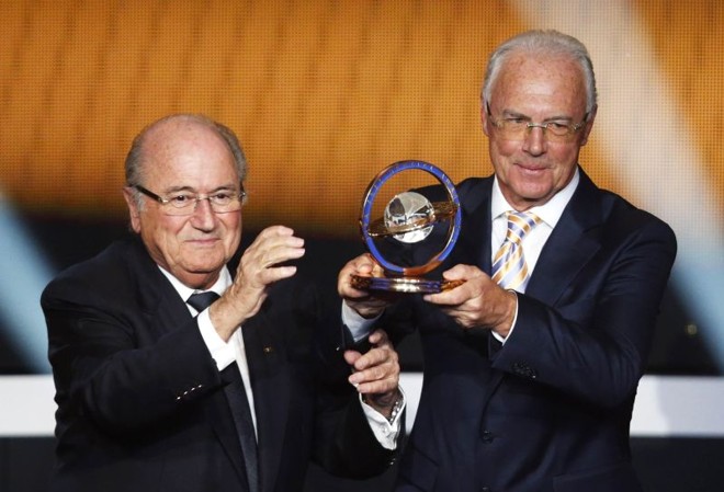 Alemão Franz Beckenbauer foi homenageado na cerimômia | 