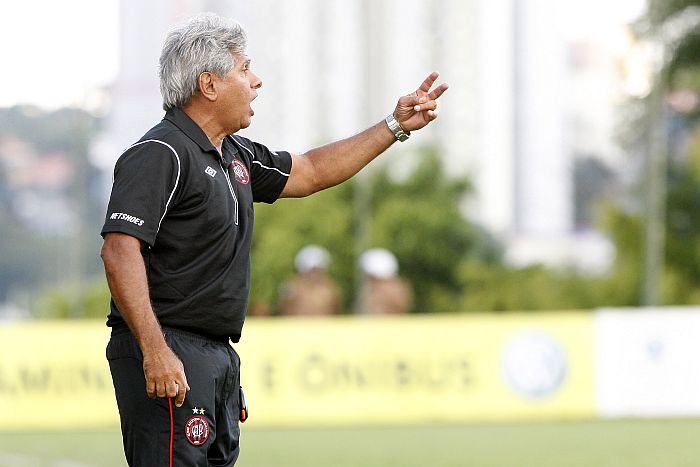 Bernardes não confirmou o onze titular do Furacão para a segunda rodada do Estadual | Antônio More/Gazeta do Povo