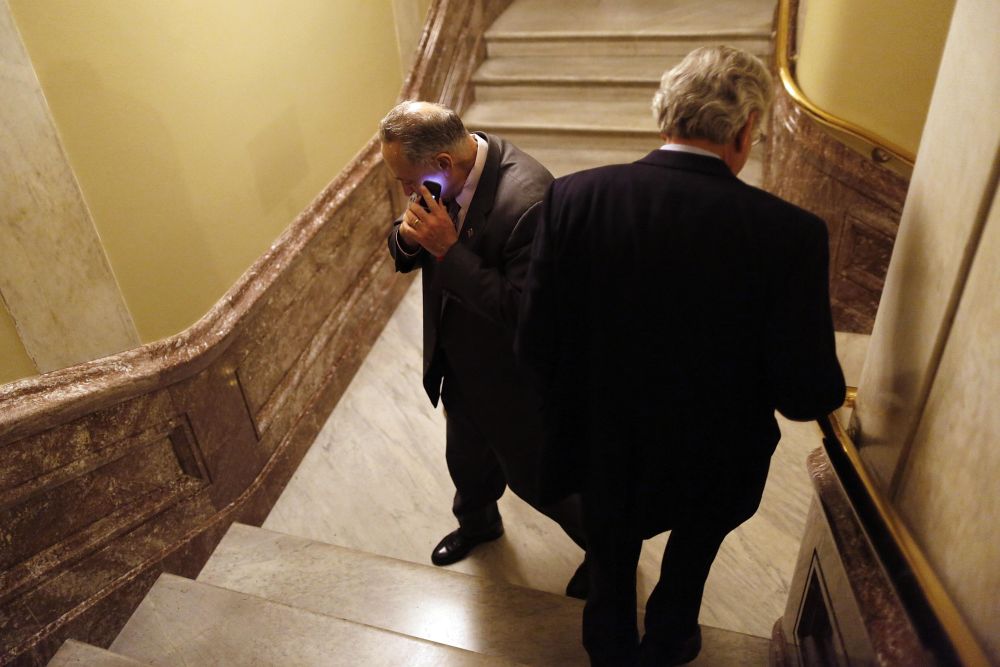 Noite foi de intensas negociações no Senado americano | Reuters/Jonathan Ernst