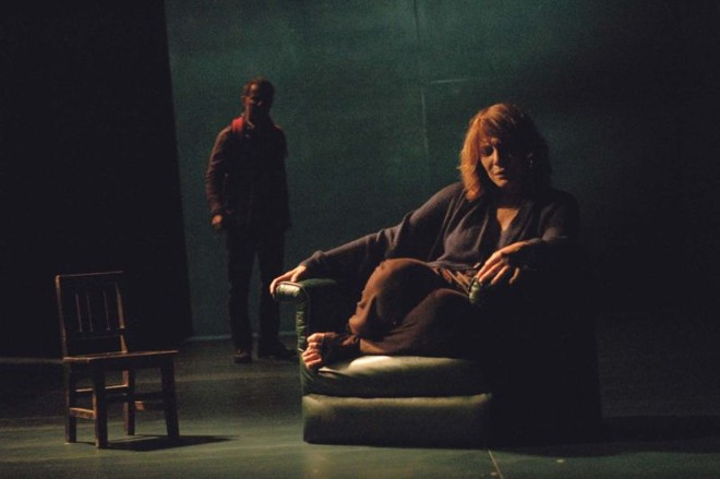 Cena de Esta Criança com Renata Sorrah e Ranieri Gonzalez: indicações a diversos prêmios nacionais | 