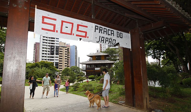 Moradores da região da Praça do Japão pedem que a obra do Ligeirão não afete as características originais da praça | Daniel Castellano/Gazeta do Povo